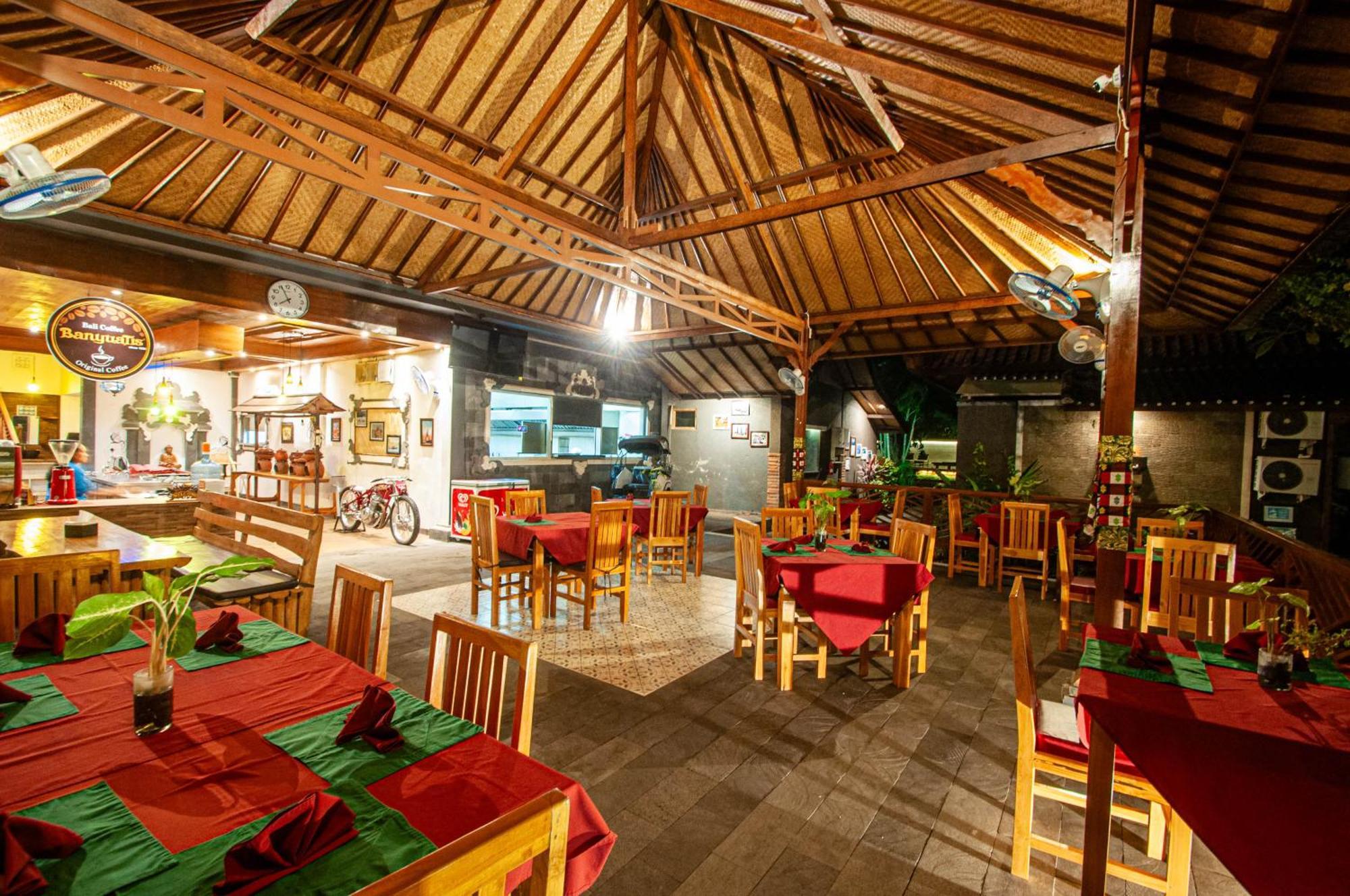 Kubuku Eco Dive Lodge And Yoga Пемутеран Экстерьер фото